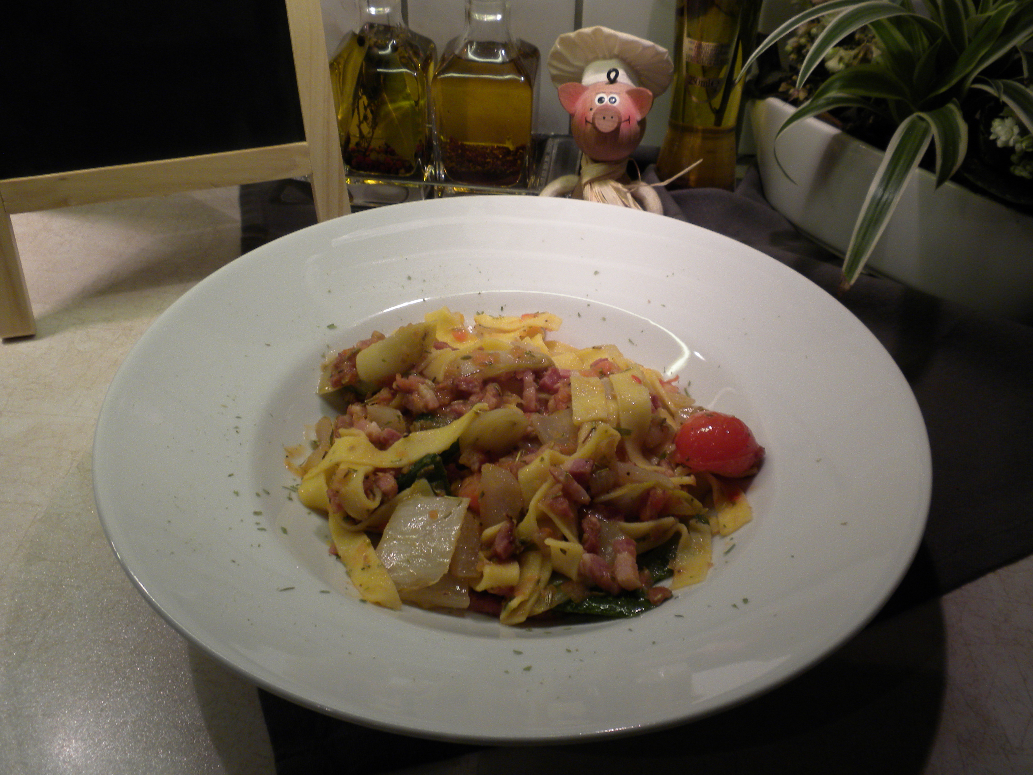 Pasta met spinazie en witloof in de hoofdrol