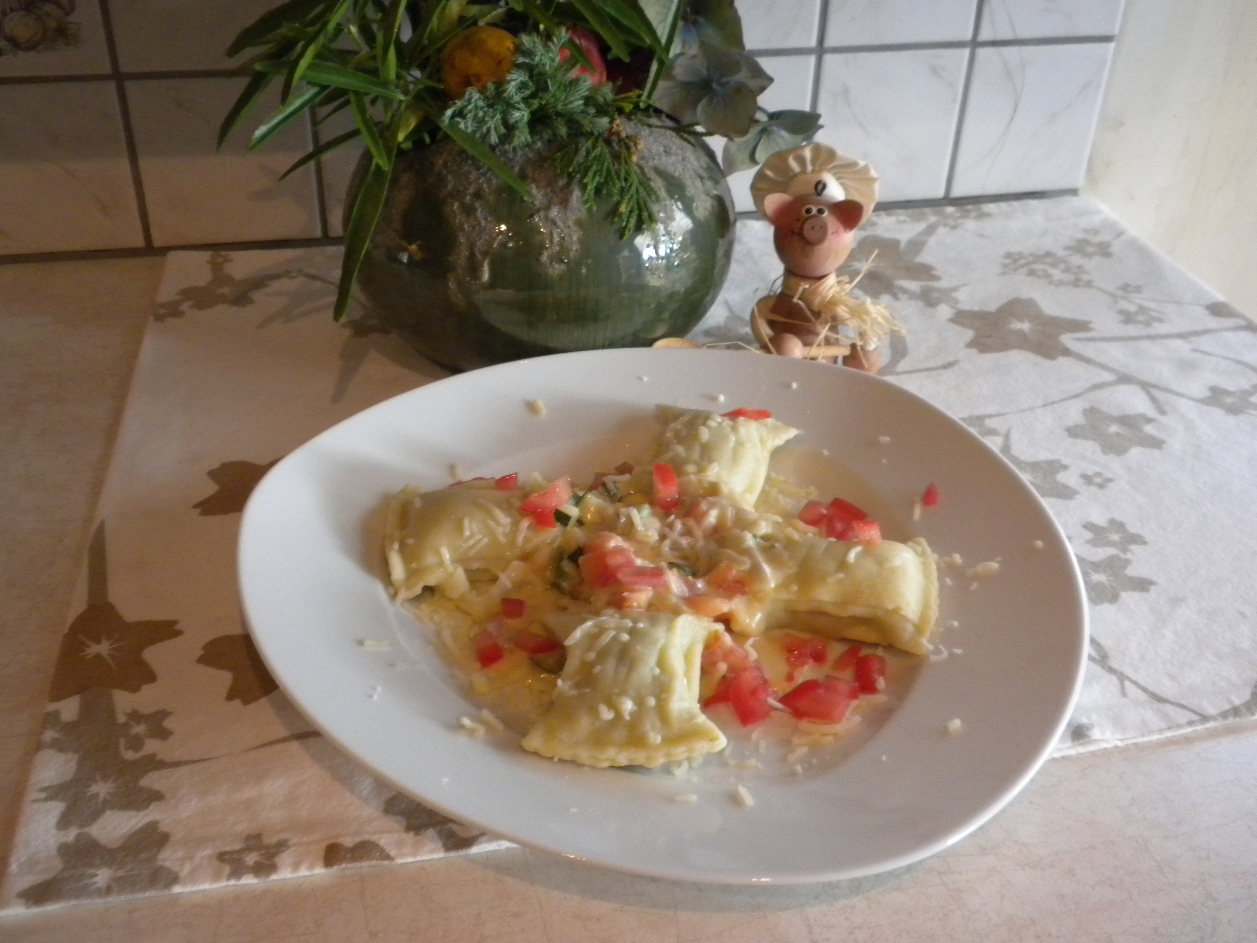 Ravioli met kaassaus