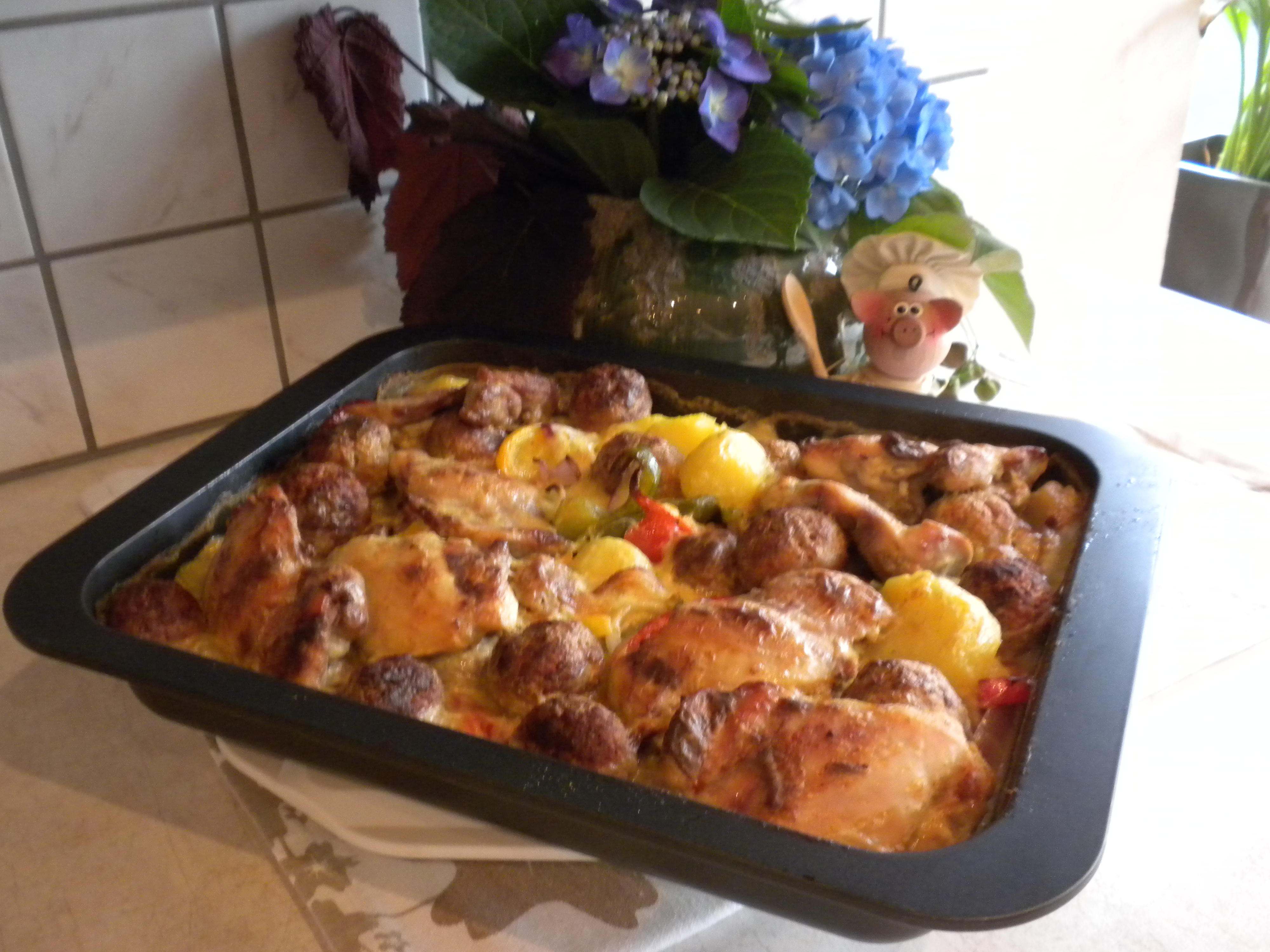 Eenpansgerecht met kip- aardappel en groenten