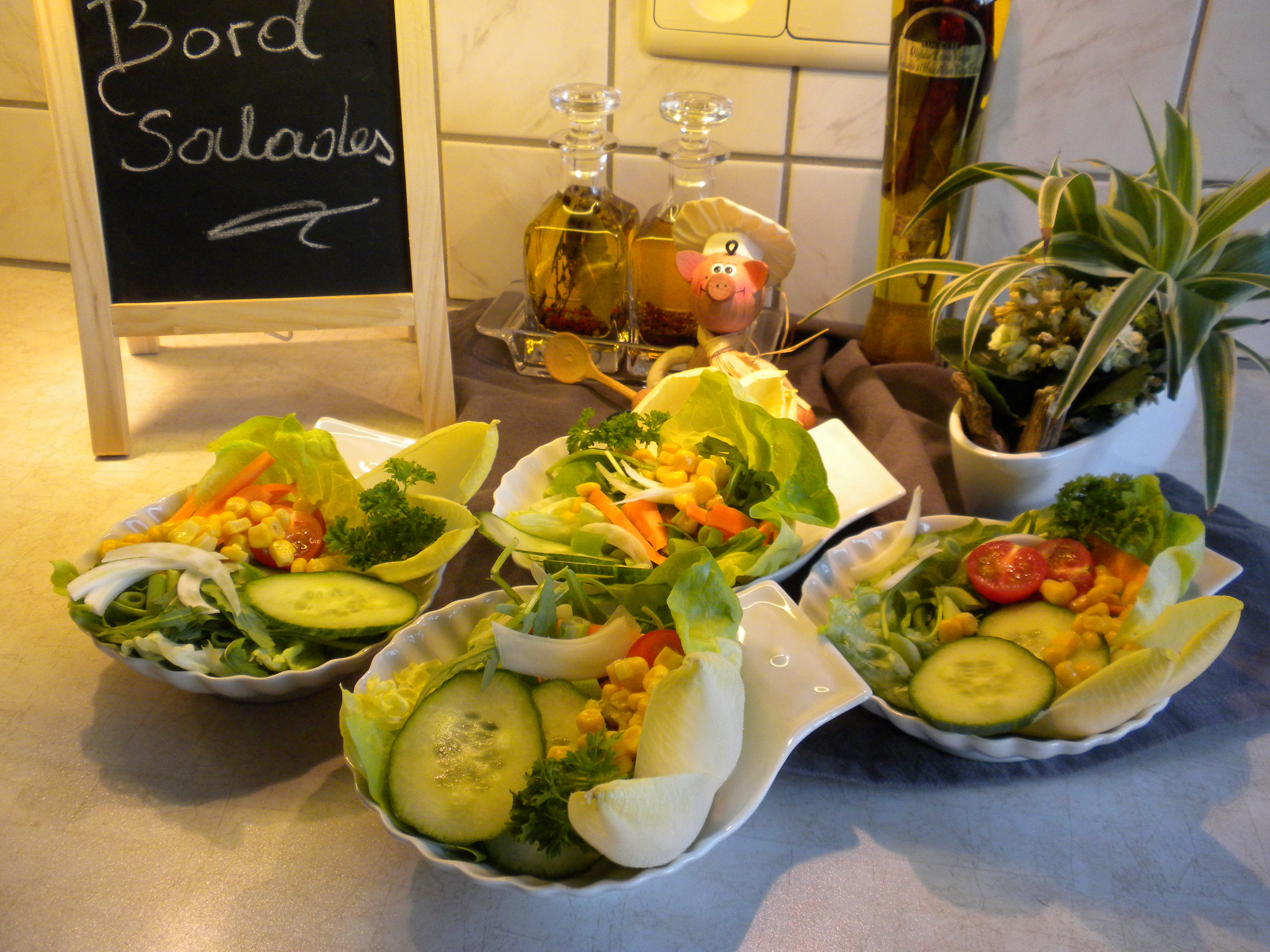 Saladebordje voor bij vis of vlees