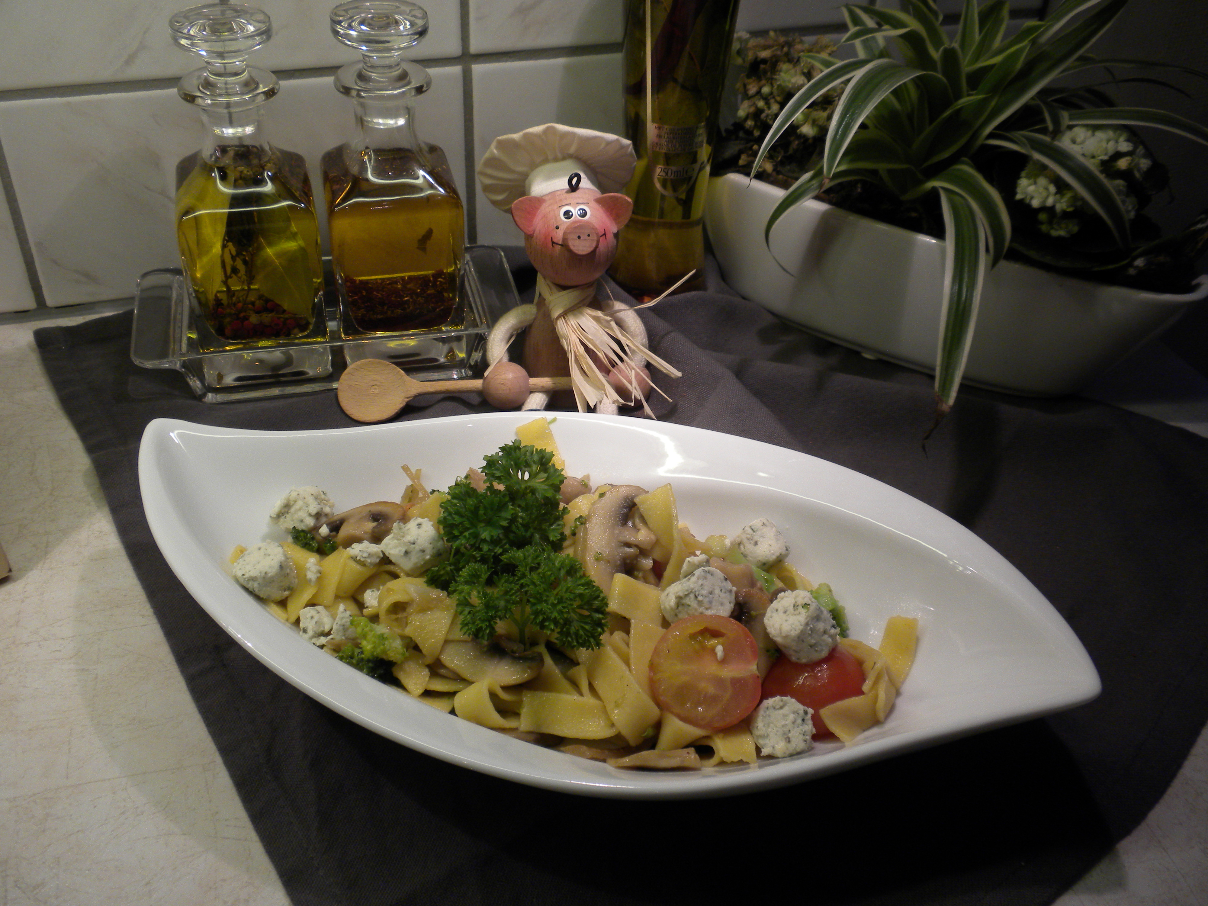 Eenvoudig vegetarisch pasta gerecht