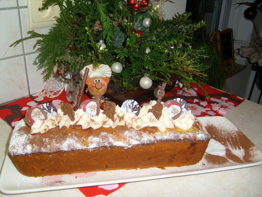 Dessert: kerstcake met ananas