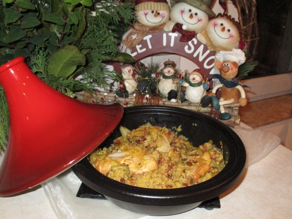 Tajine: kalkoenhaasje met gerookte spekblokjes, witloof en couscous