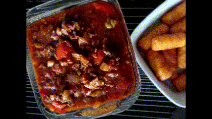 Lamsbout met paprika en tomatenblokjes