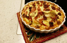 Slanke Quiche met brie , witlof, boursin en pecannoten