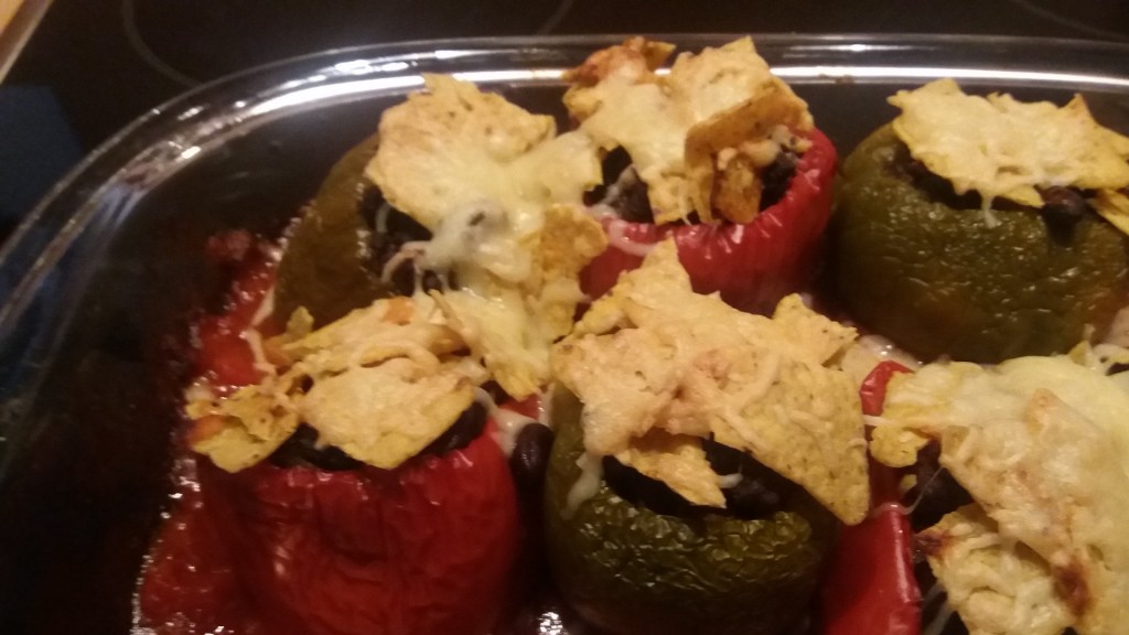 Paprika's Mexicaans gevuld met kidneybonen en gehakt