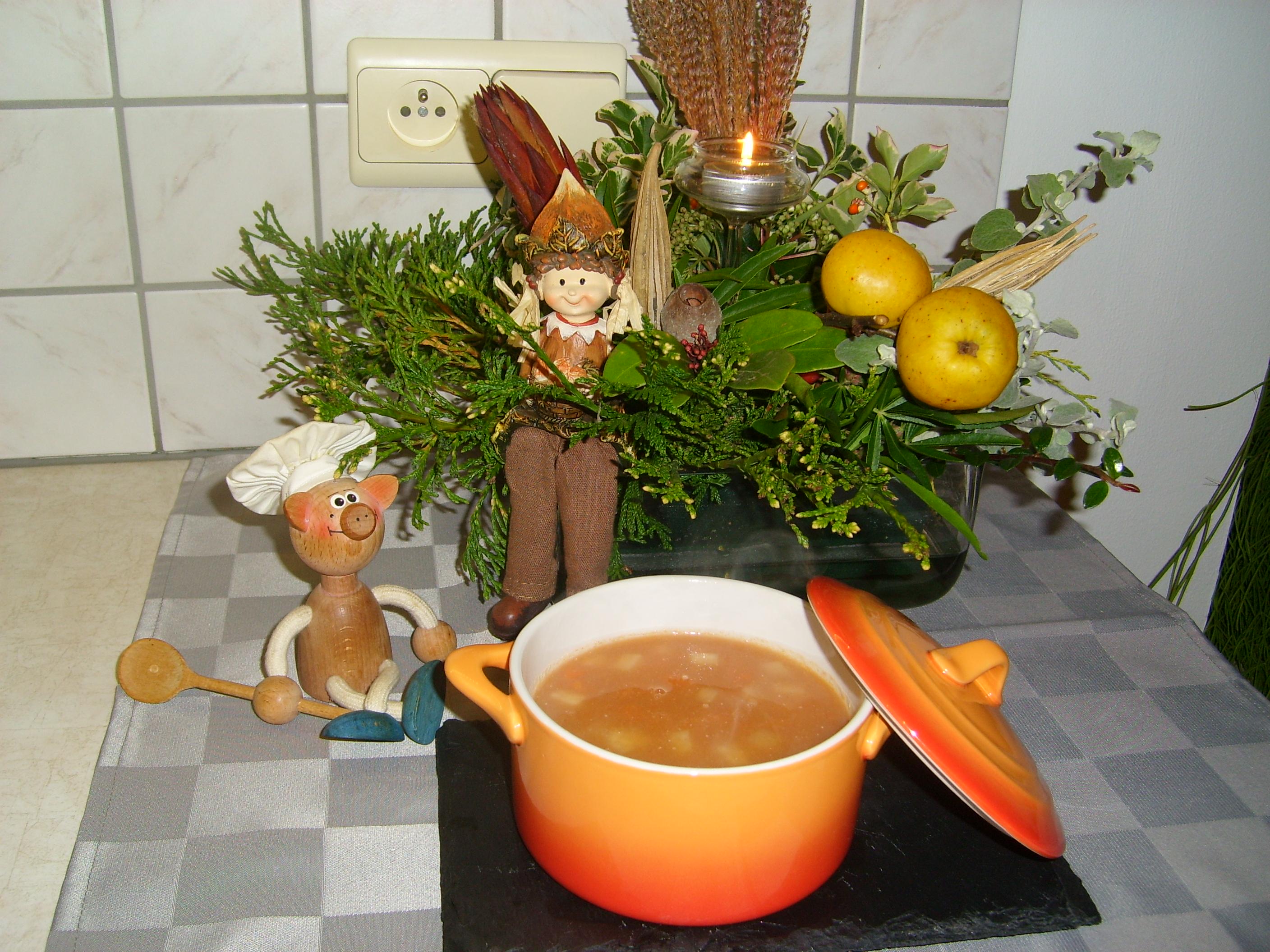 Soep: Roodkapje en de boze wolf