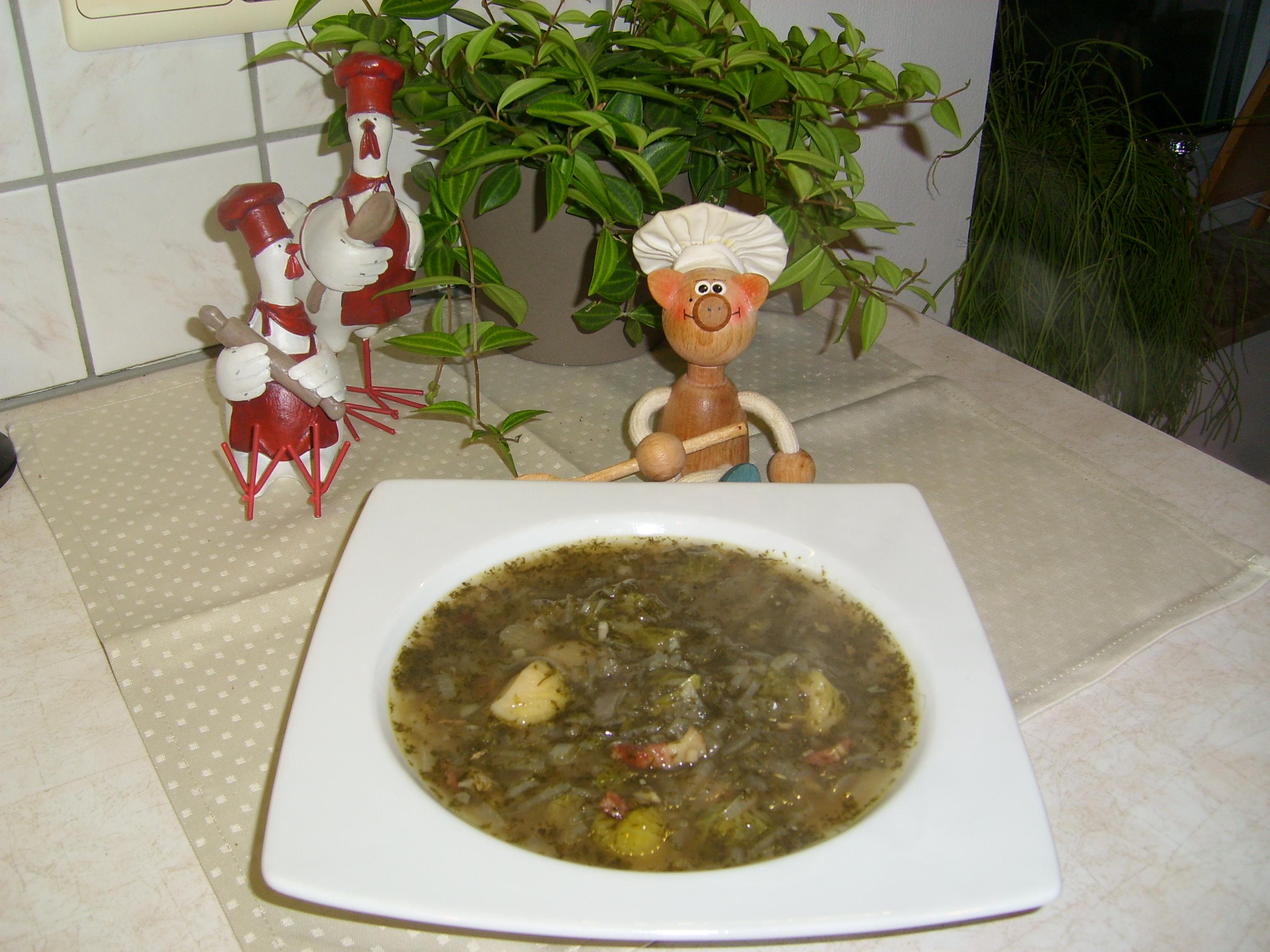 Soep: kervel groenten soepje  met scampi's