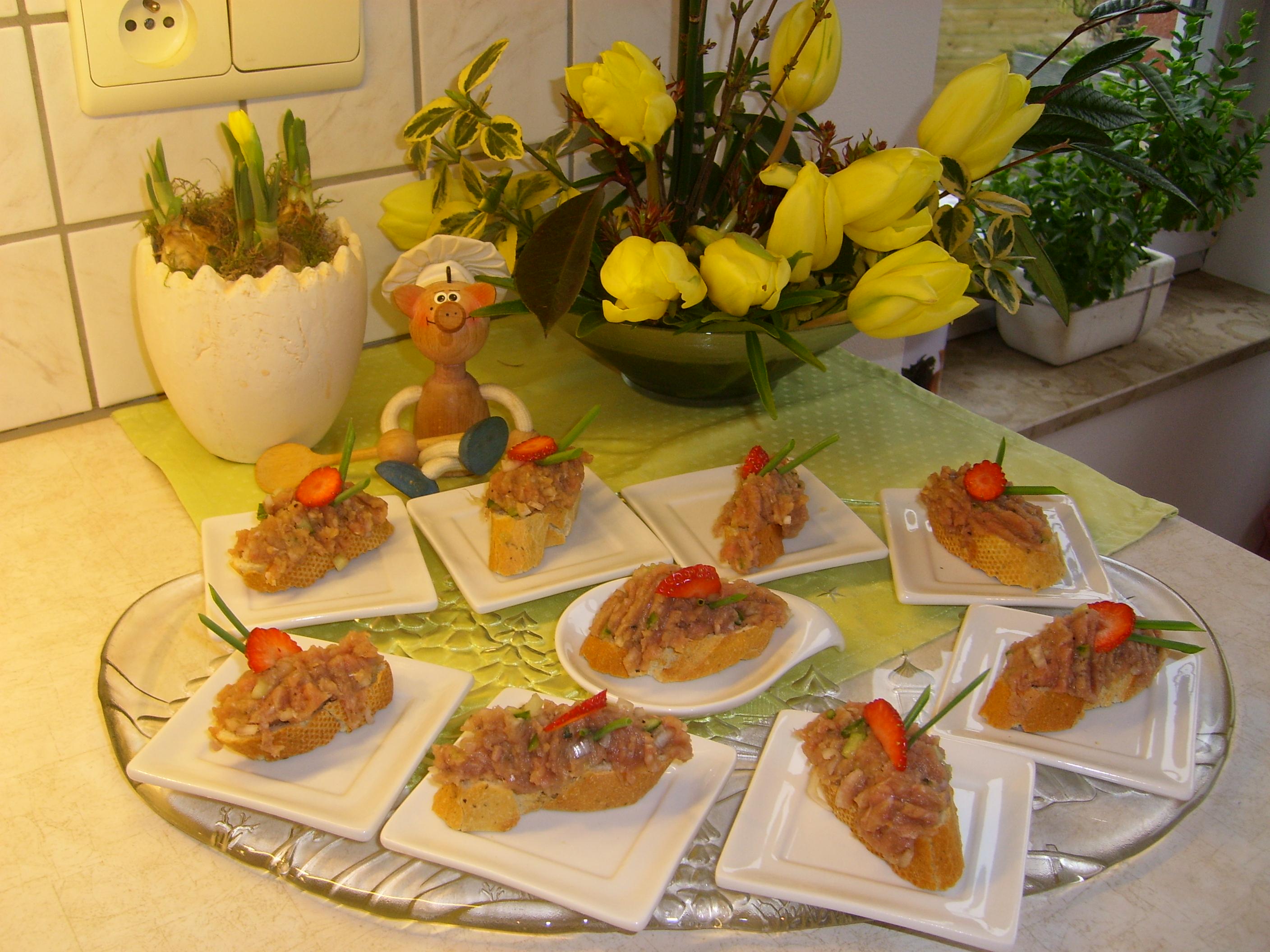 Hapje: lookbroodje met americain speciaal