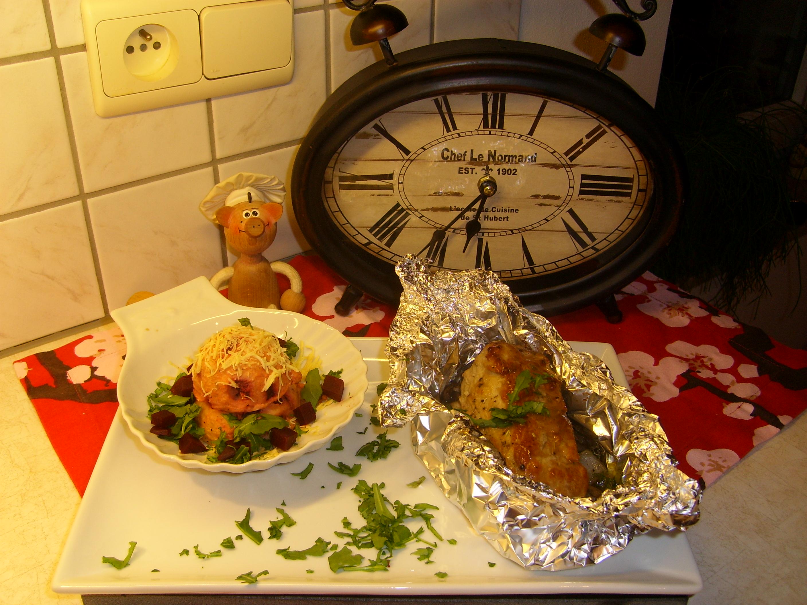 Varkenshaasje in een jasje met witloof en appel