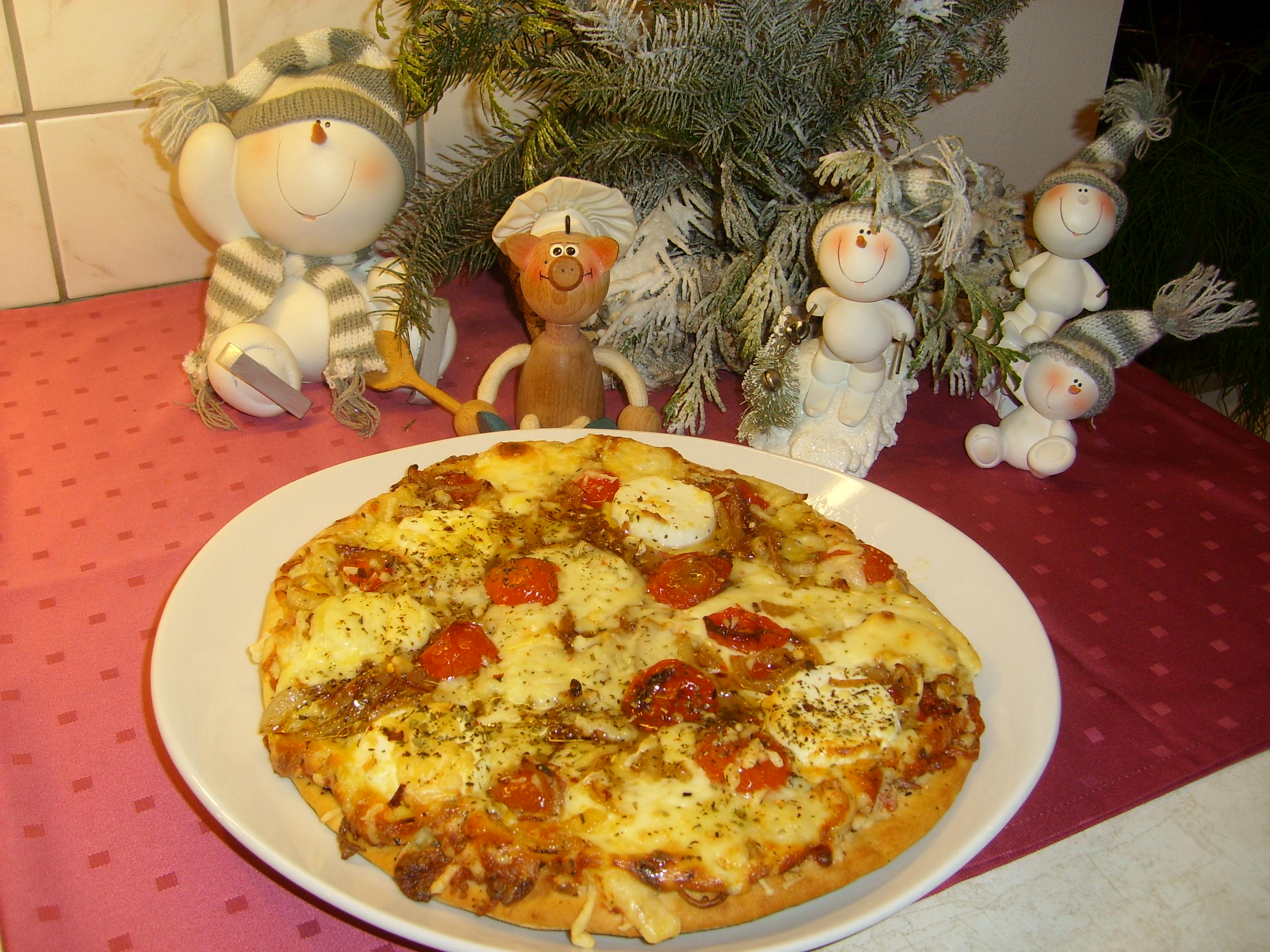 Pizza: quattro formaggio 