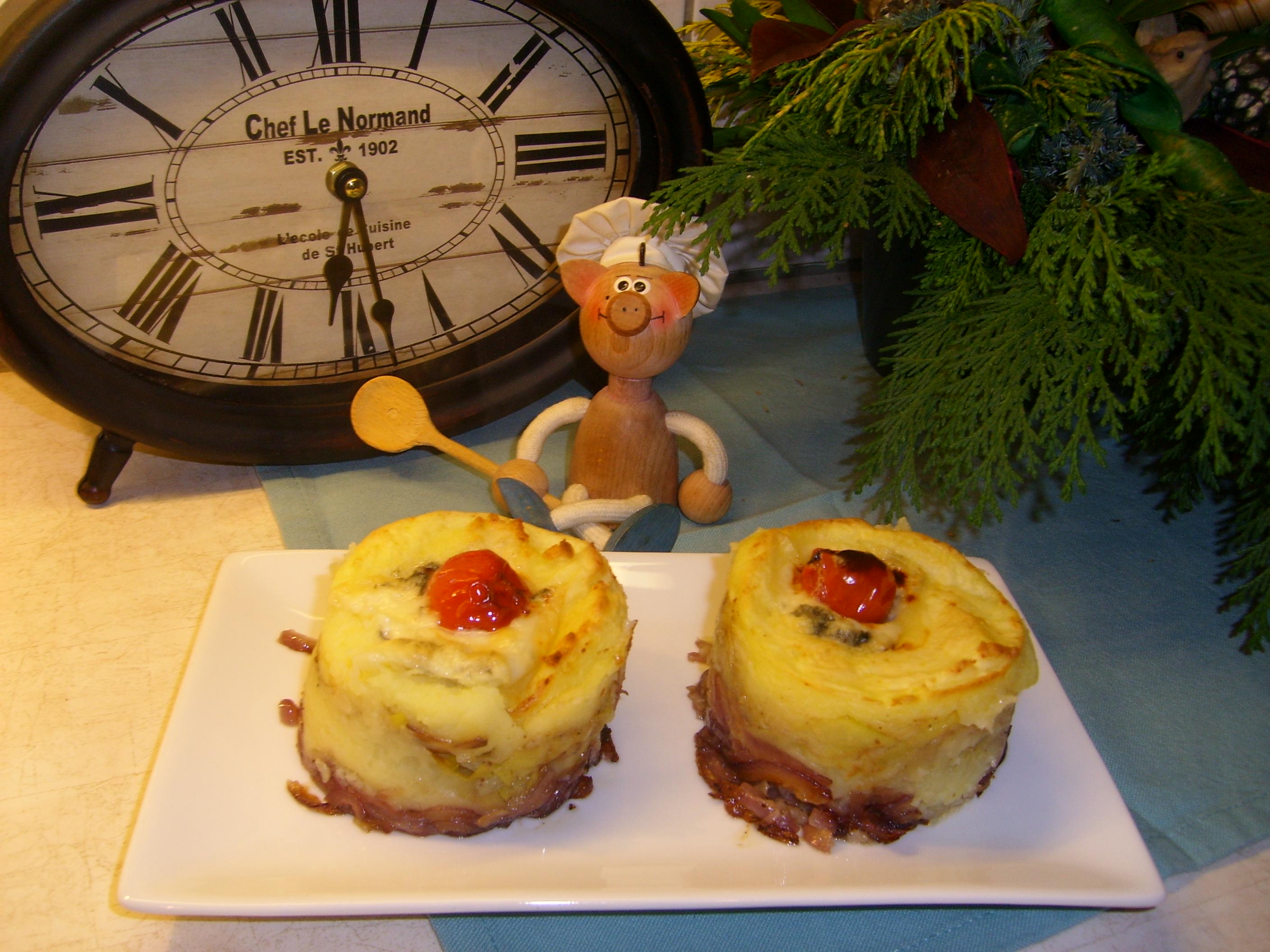 Aardappelpuree met rode ajuin, witloof en roquefortkaas