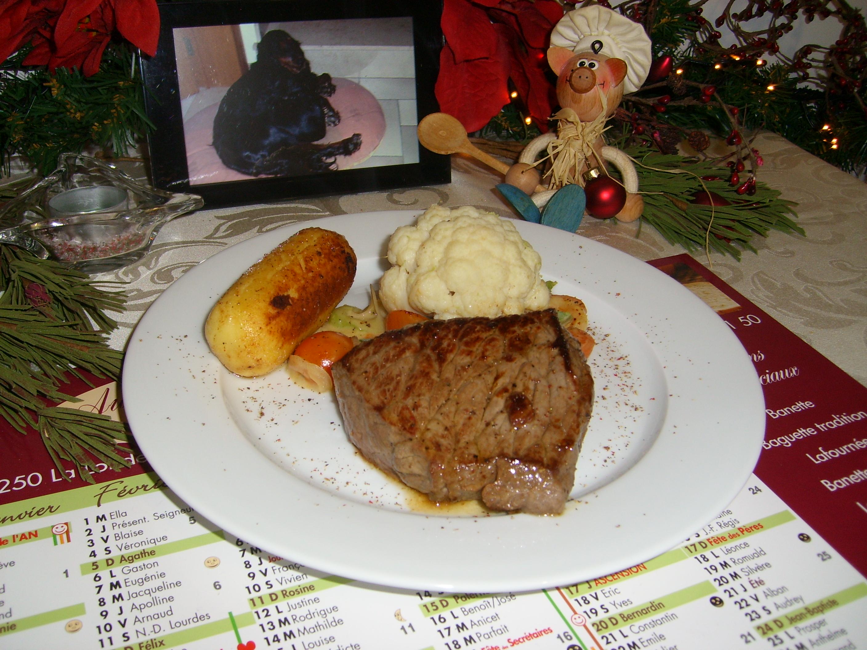 Vakantie: kersthoofdgerecht steak en groenten