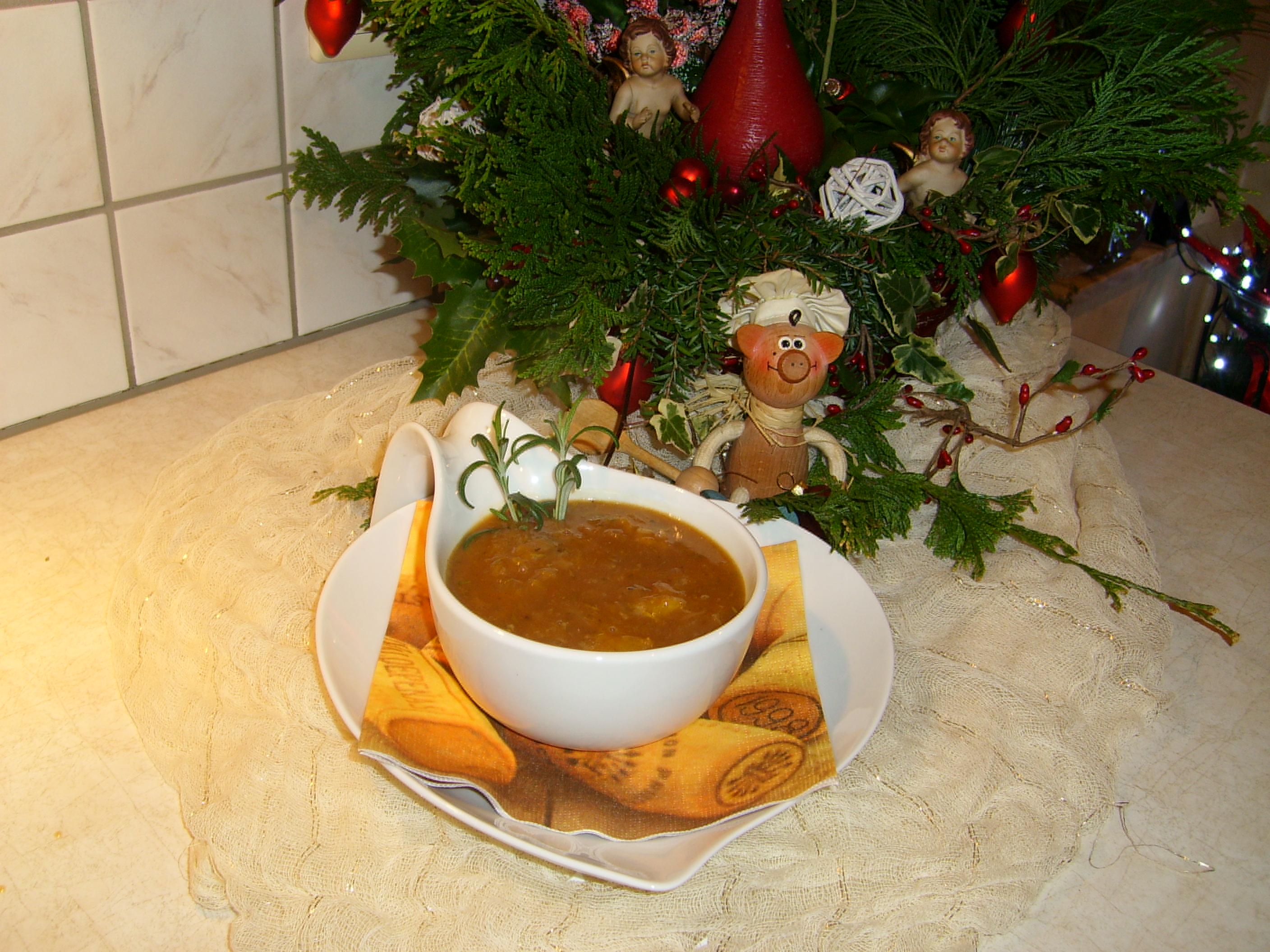 Saus : rozemarijn met appelsien  heerlijk voor de feestdagen met wild