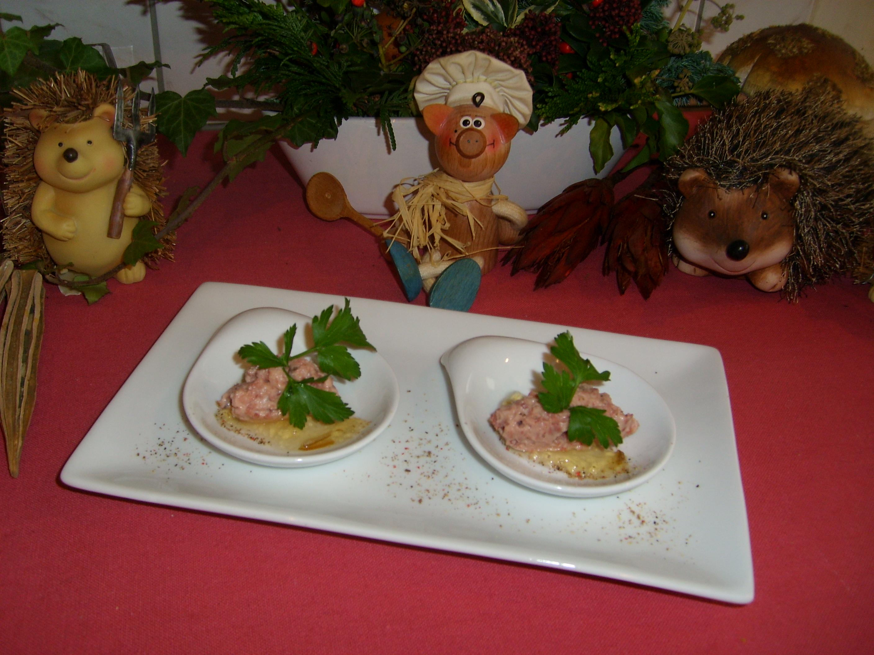 Hapje : eendenborstmousse met limoen confituur