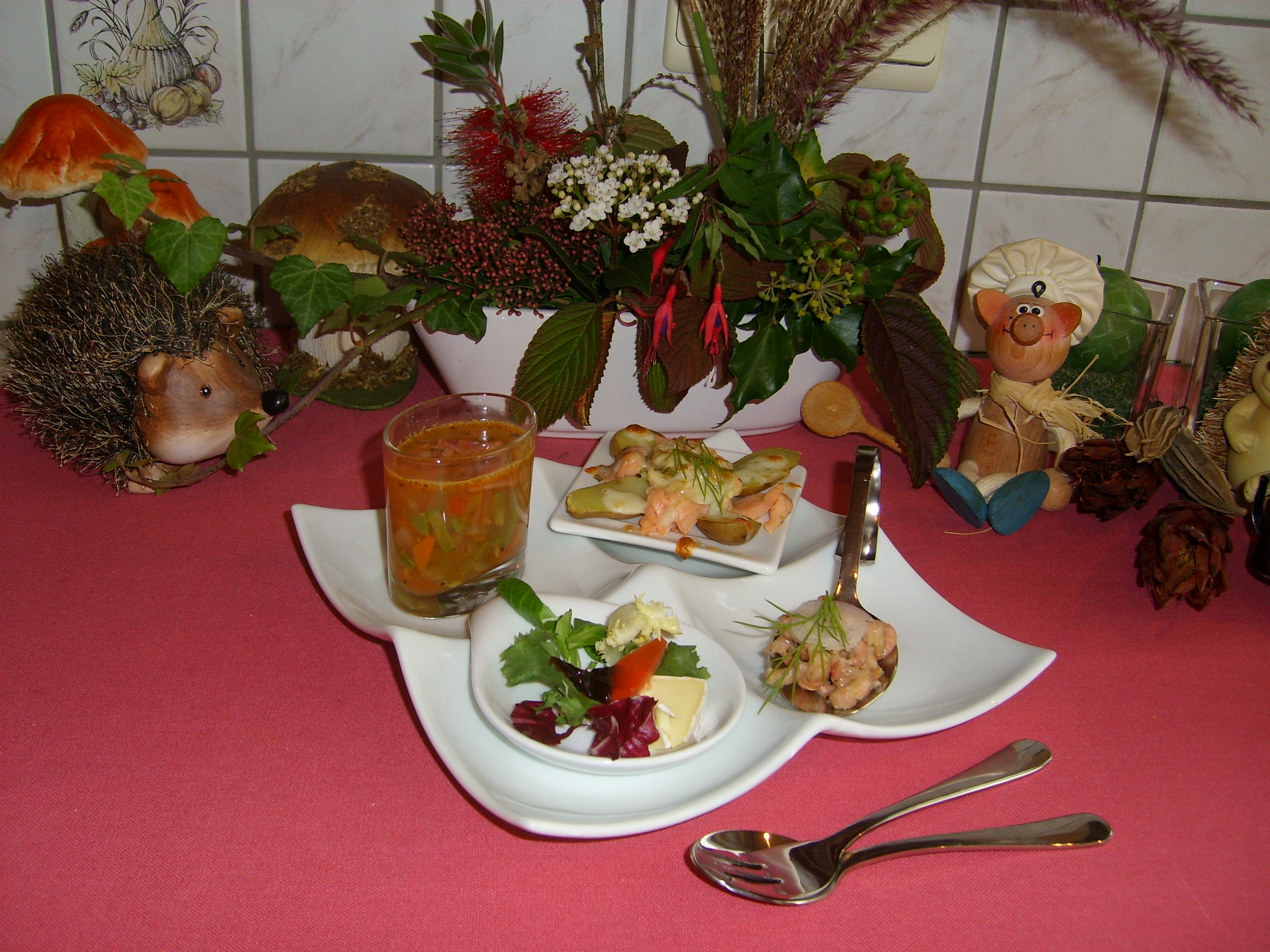 Hapjes op een bord geserveerd