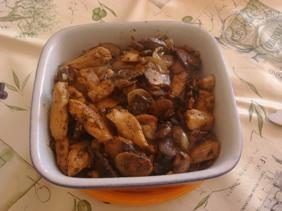 Pittige kip met champignons