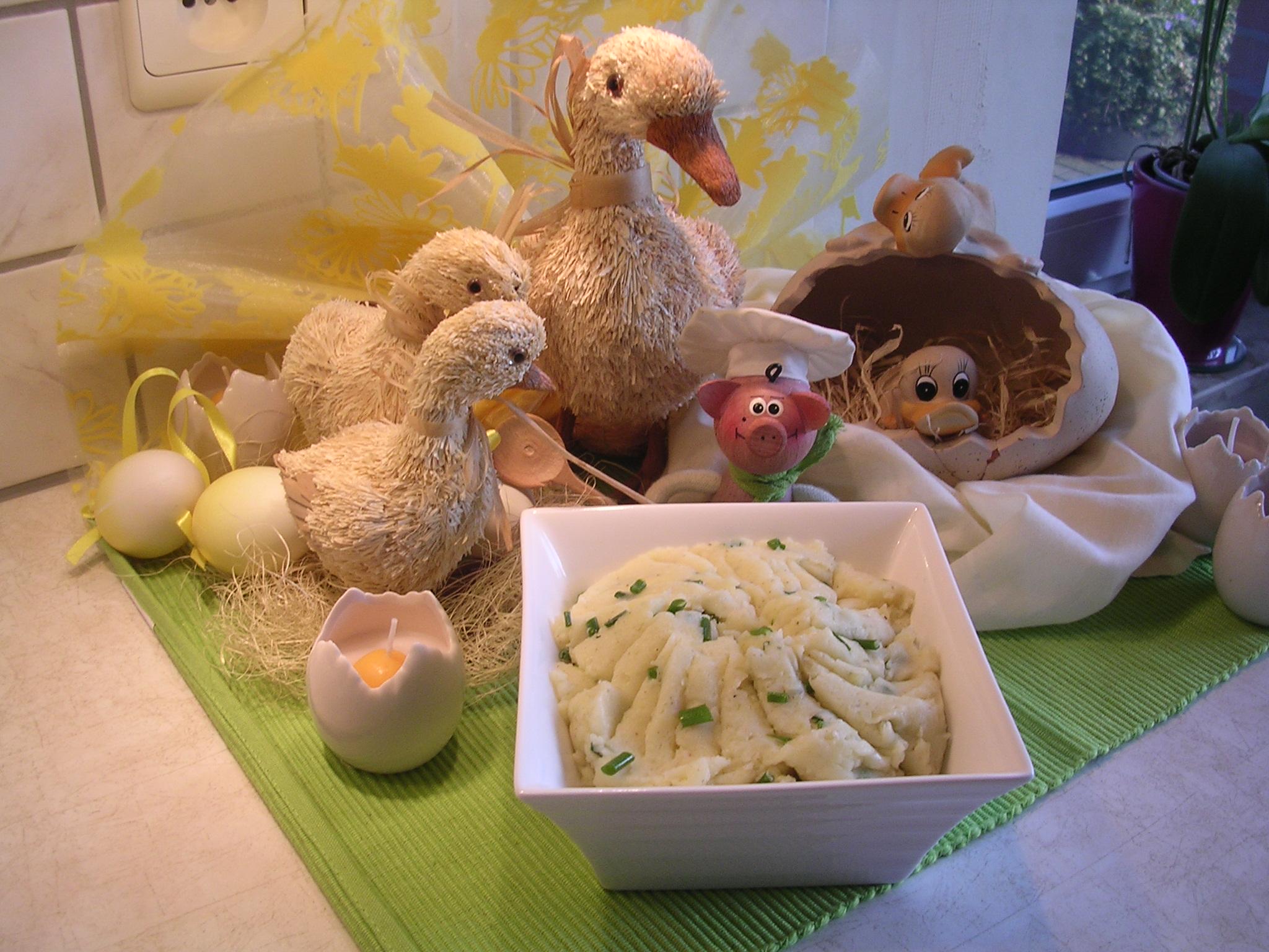 Aardappelpuree met bieslook en gemalen kaas naar keuze