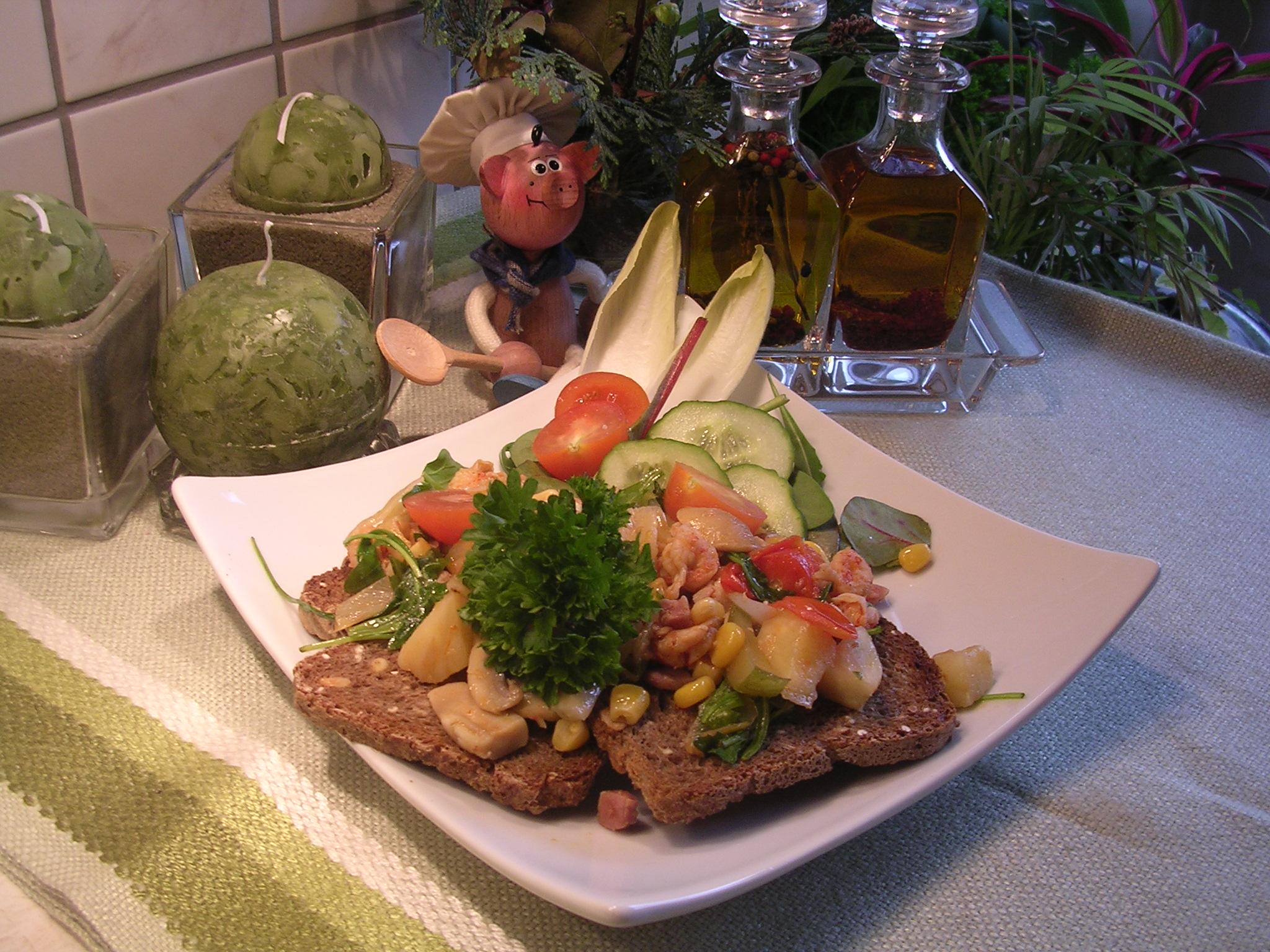 Volkorentoast met overschotjes