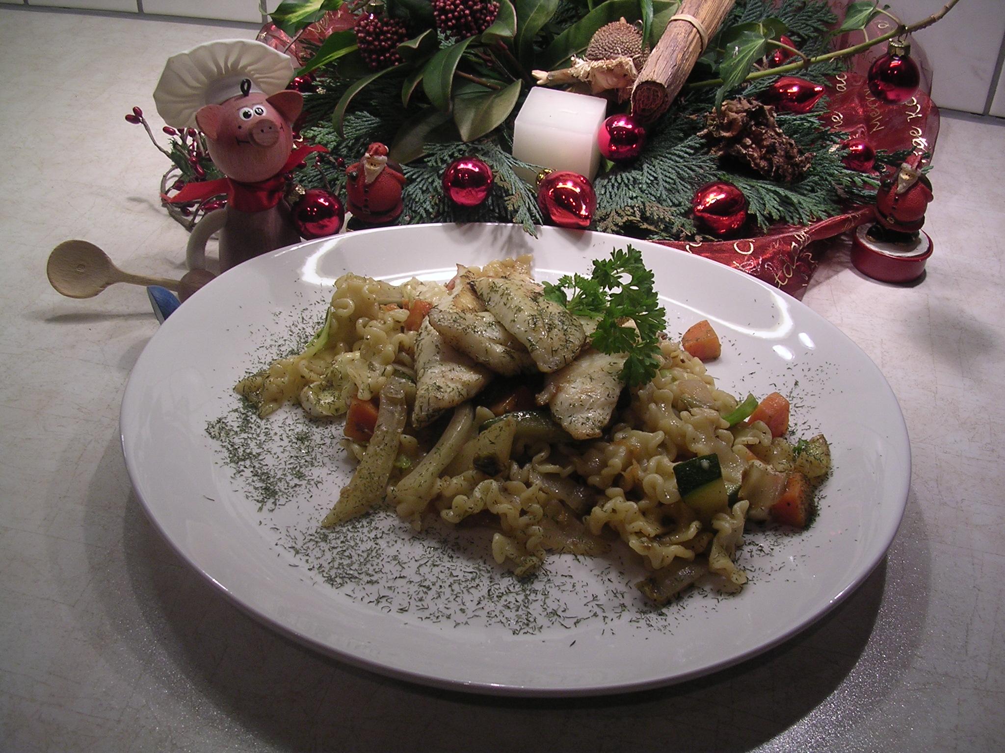 Zonnevisfilet met pantacce en kleurrijke groentjes
