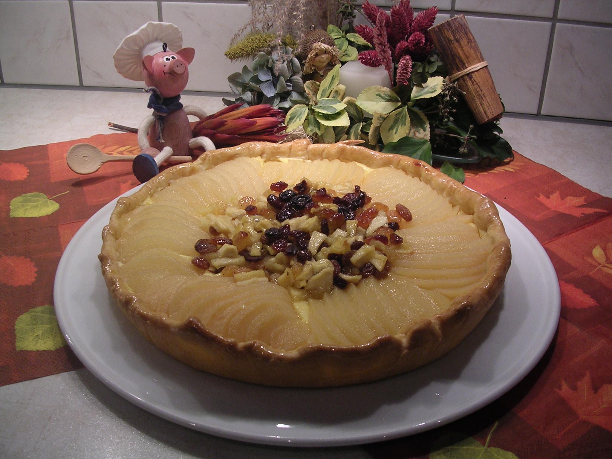 Peren taart met appel en rozijnen