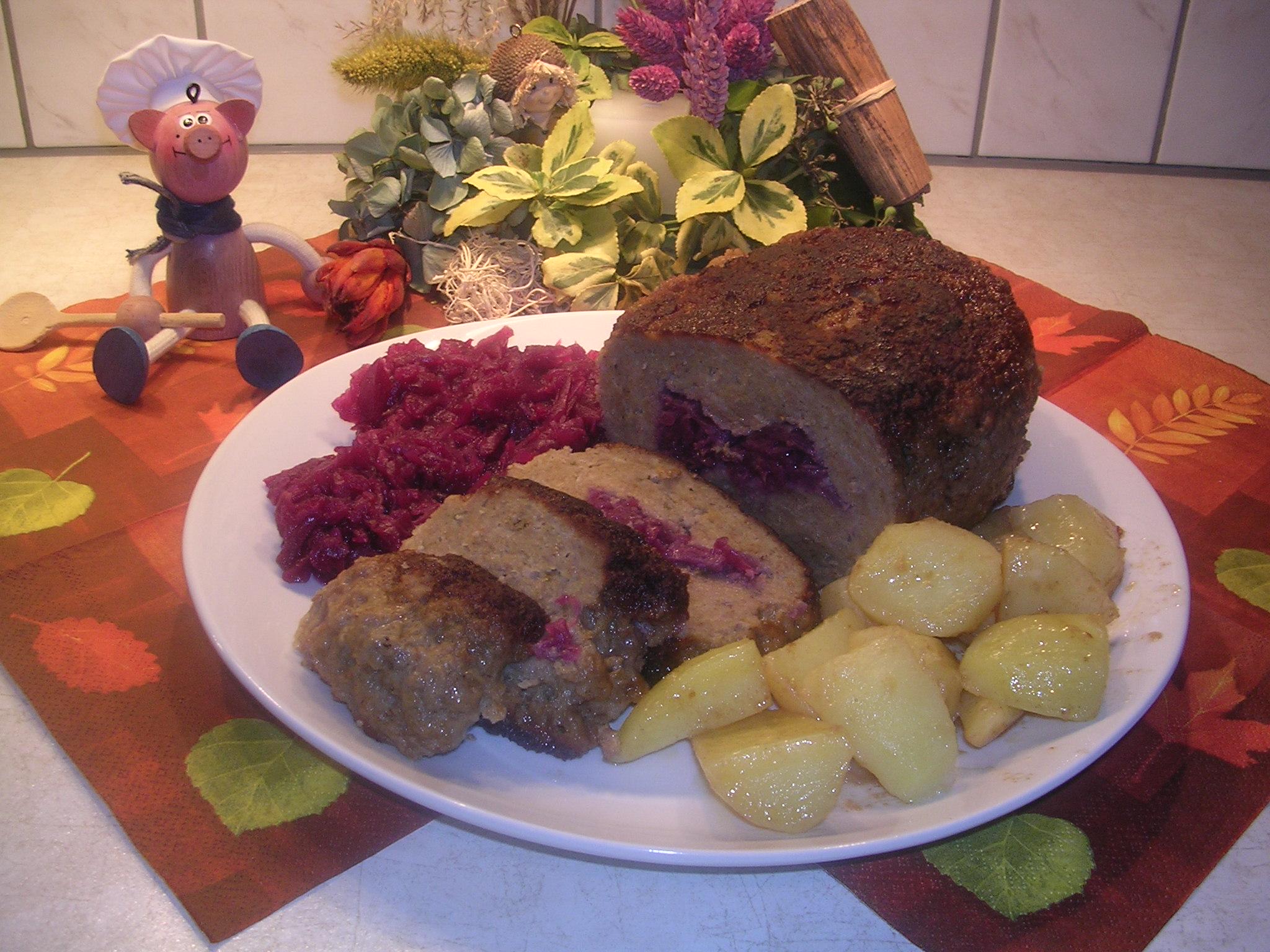 Gehakt brood met rode kool