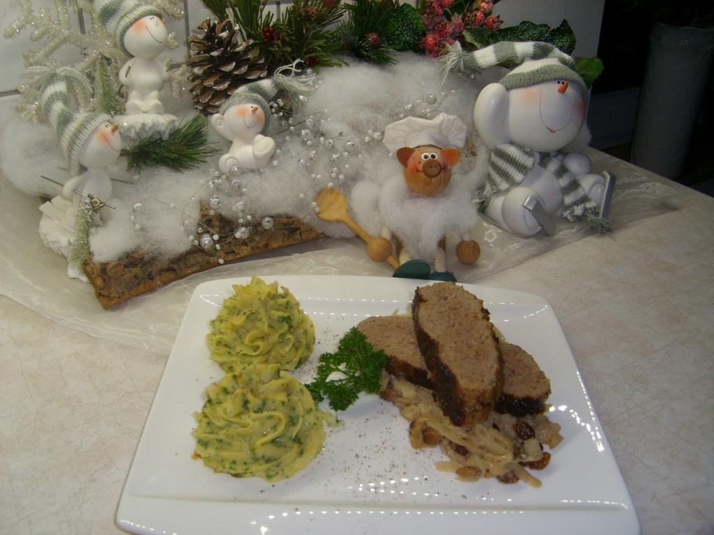 Dagschotel: wittekool apart met vleesbroodje en peterselie-puree