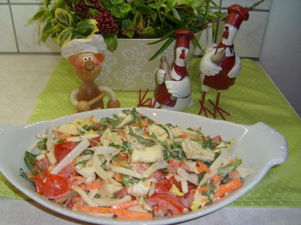 Groenten:  salade poes-pas van groenten
