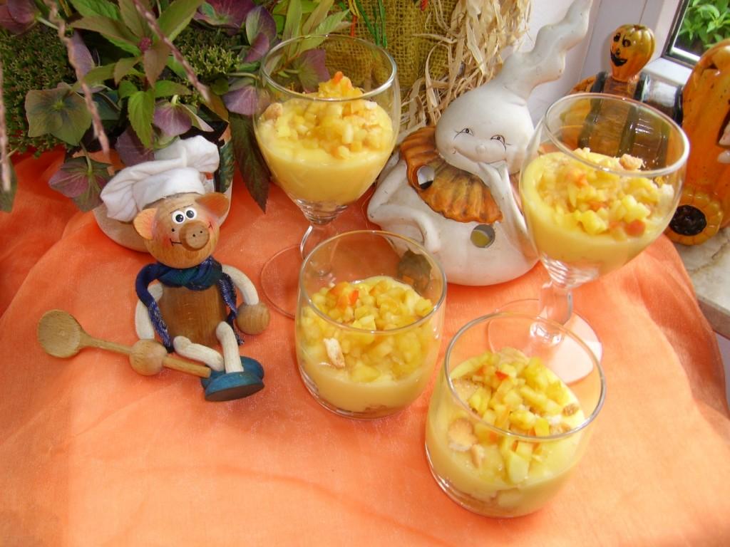 Dessert: pudding met appel en boterkoekjes