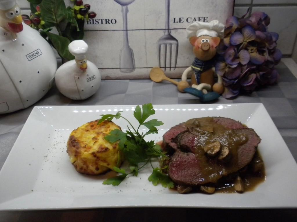 Vlees: hindegebraad gemarineerd