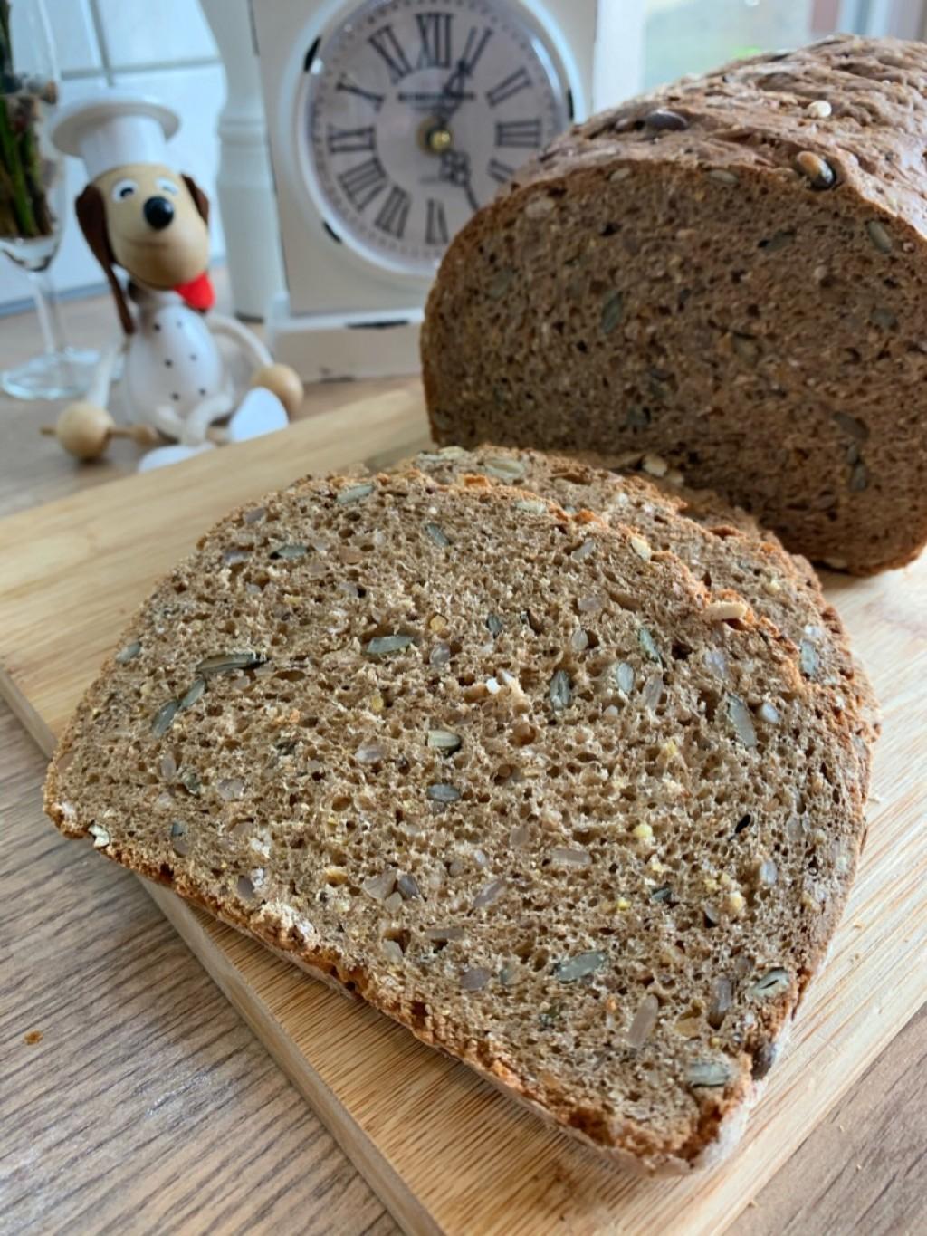 Brood met negen granen 