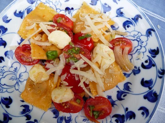 Lauwwarme Ravioli Caprese