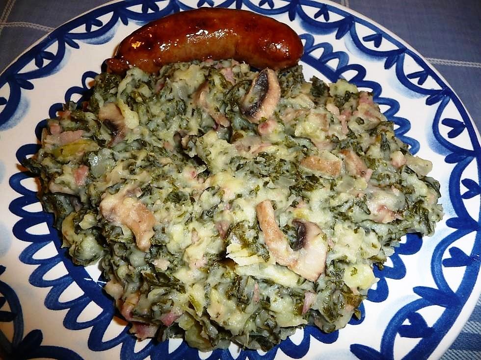 Stamppot boerenkool met spek, ui & champignons