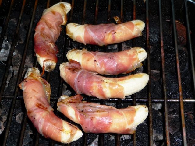 Bbq: Bananen met Serranoham