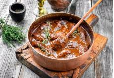 Pittige satéstoof van Janneke Philippi.