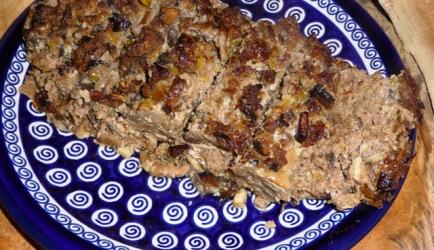 Gehaktbrood (Meatloaf) met paddenstoelen