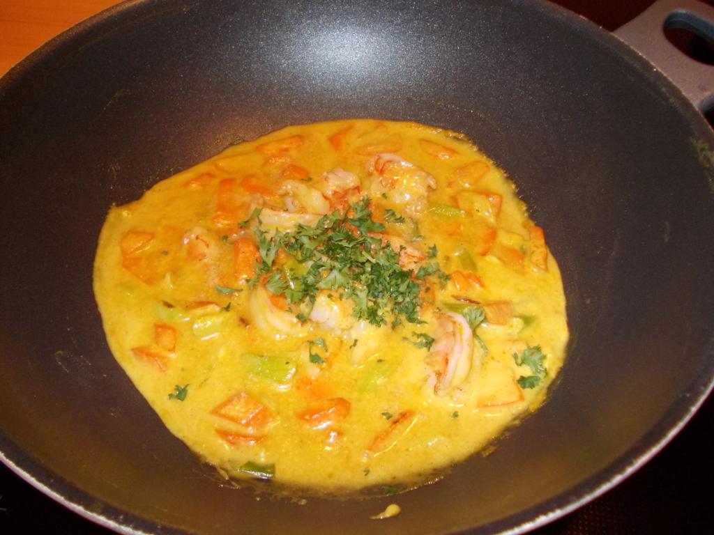 Grote garnalen in een zalige kokos-mangosaus