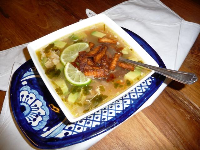 Mexicaanse kip limoensoep (Sopa de lima pollo Mexicana)