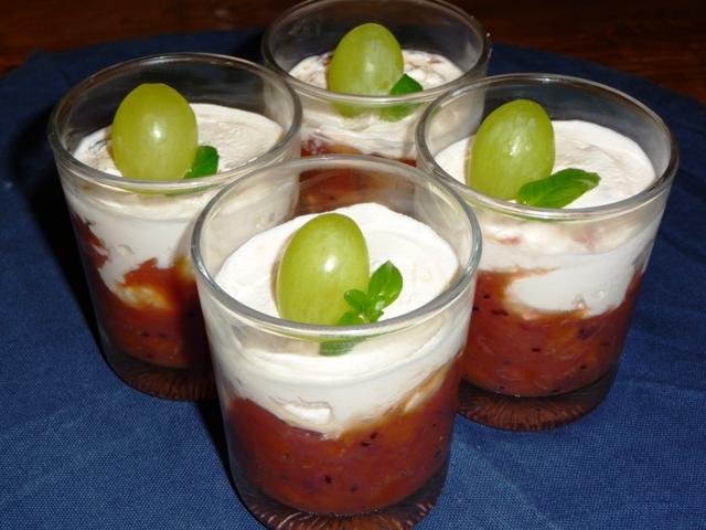 Tropische vruchten met mascarpone