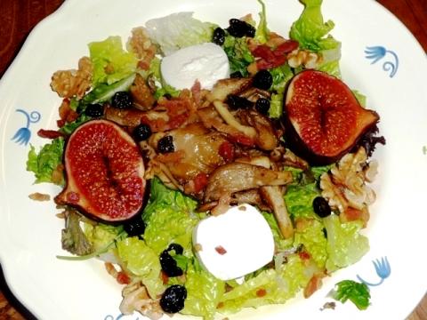 Salade met vijgen, oesterzwammen en geitenkaas