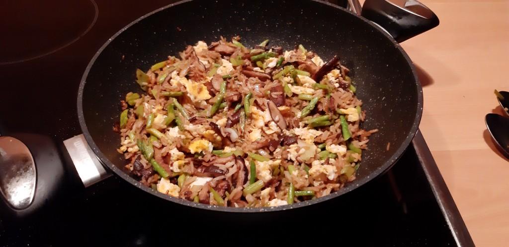 Groene asperges met shiitake