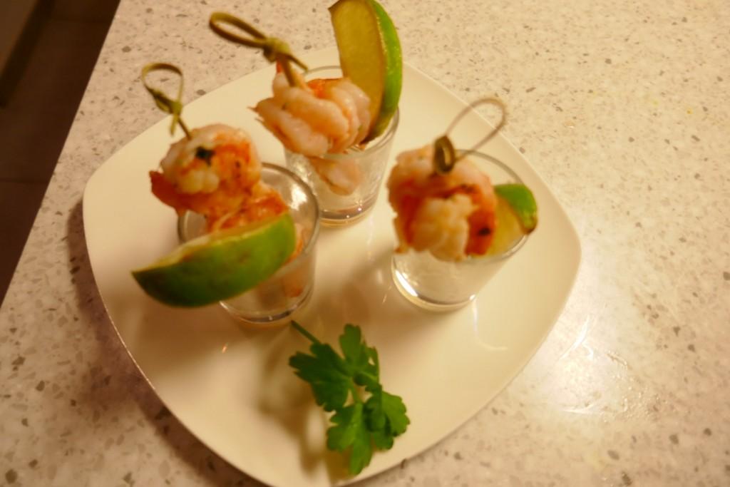 Pittige garnalenspiesjes met tuinkruiden