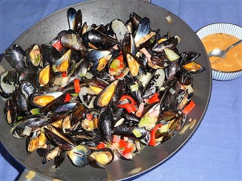 Mosselen uit de wok met sherry