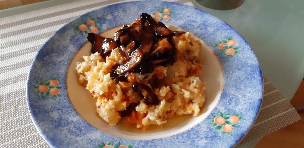 Romige hutspot van Petra met teriyaki paddenstoelen