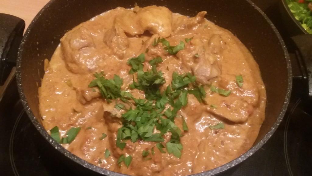 Pittige Indiase curry met kipdijfilet 