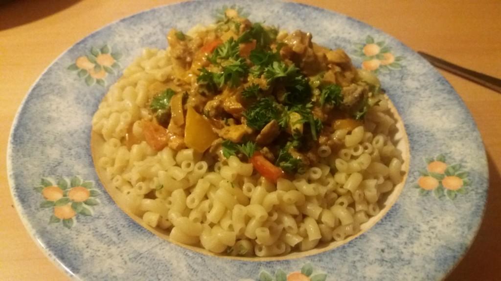 Macaroni stroganoff met gehakt, zonder pakjes of zakjes