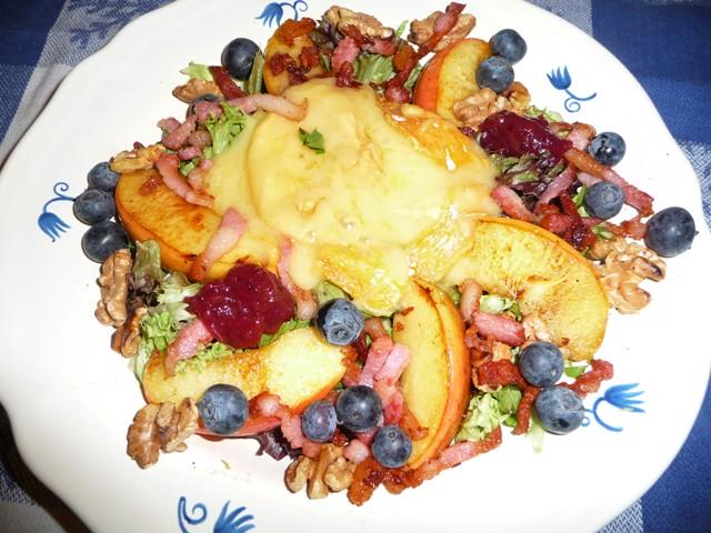 Lauwwarme salade met Val-Dieu kaas