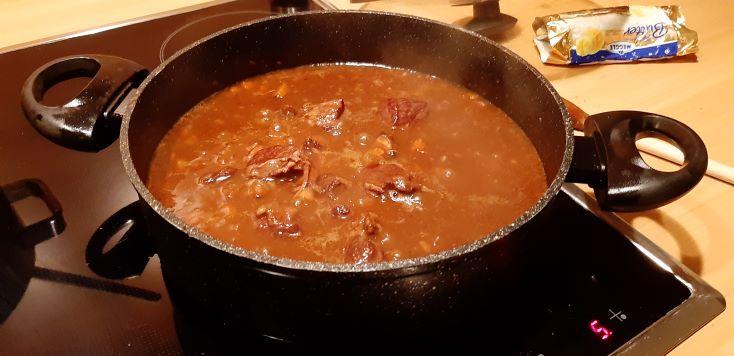Rundvleesgoulash met port en balsamico