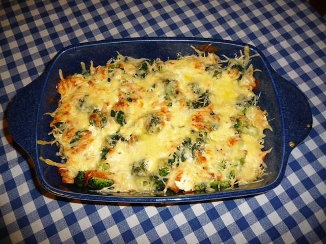 Broccoli met gerookte zalm uit de oven