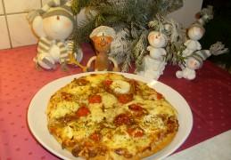 Pizza: quattro formaggio 